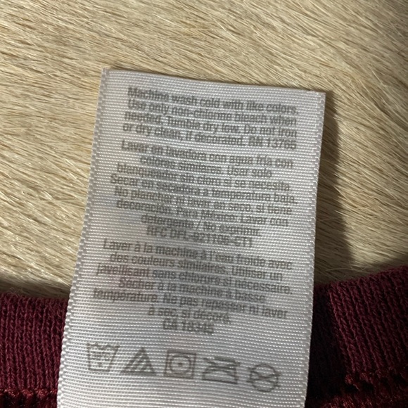 Vintage HILTON HEAD ISLAND South Carolina Pullover Burgundy Sweatshirt - Picture 4 of 9